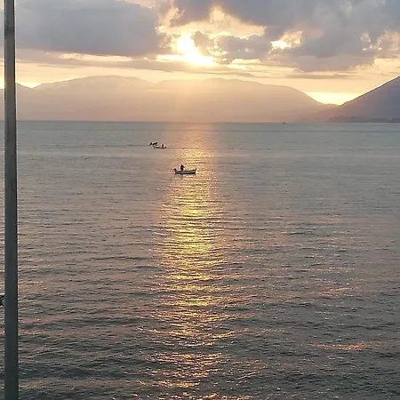 Nereidi 2 招待所 *